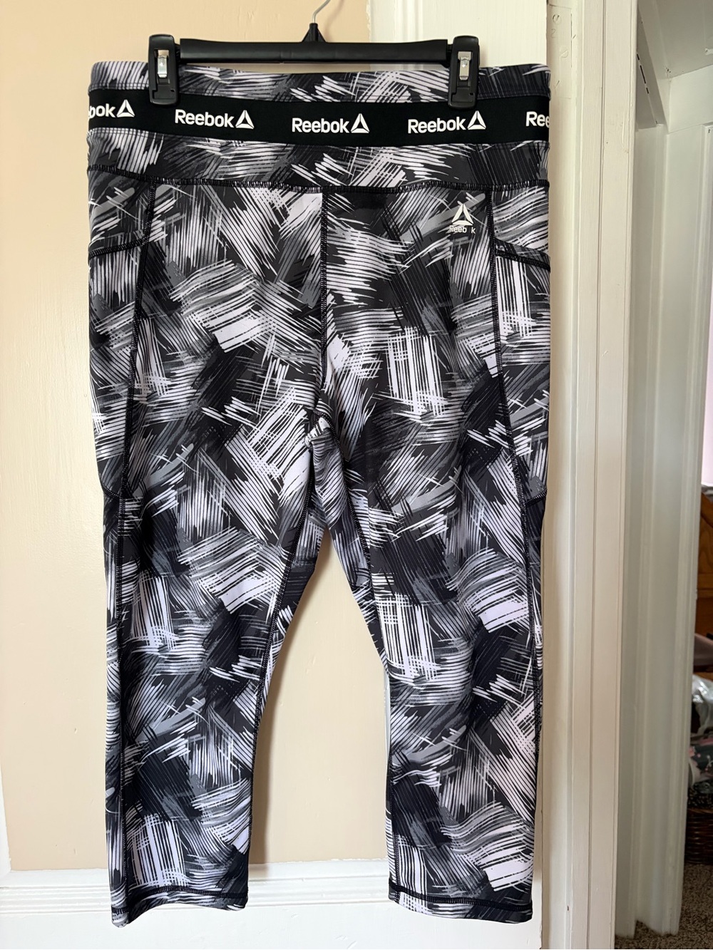 Reebok Black & White Brushstroke Capri Leggings